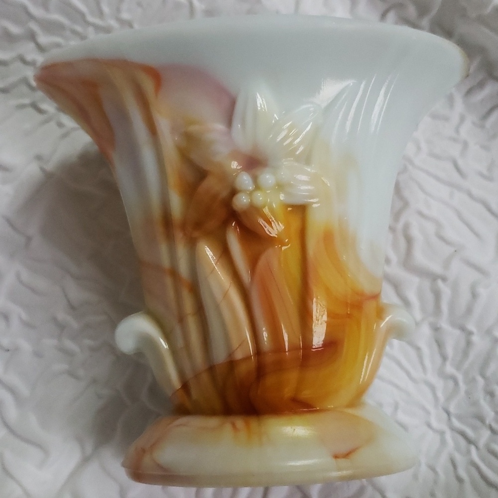 Small Akro Agate Lily Vase White and Orange Slag Depression Glass - Picture 2 of 16